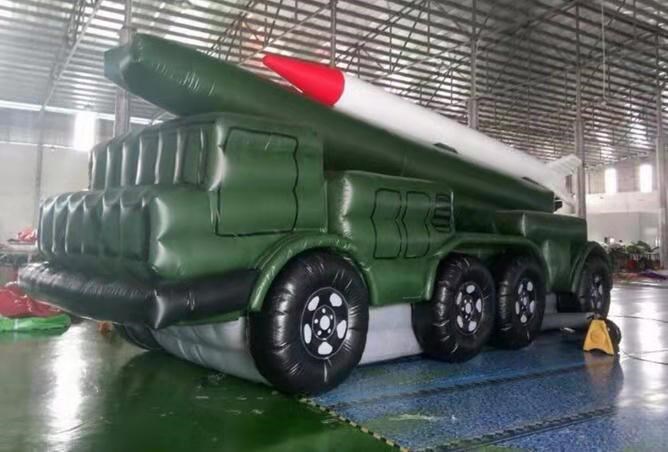 青海军事导弹车